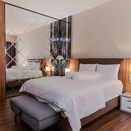 Inez Homestay 요그야카르타 외부 사진