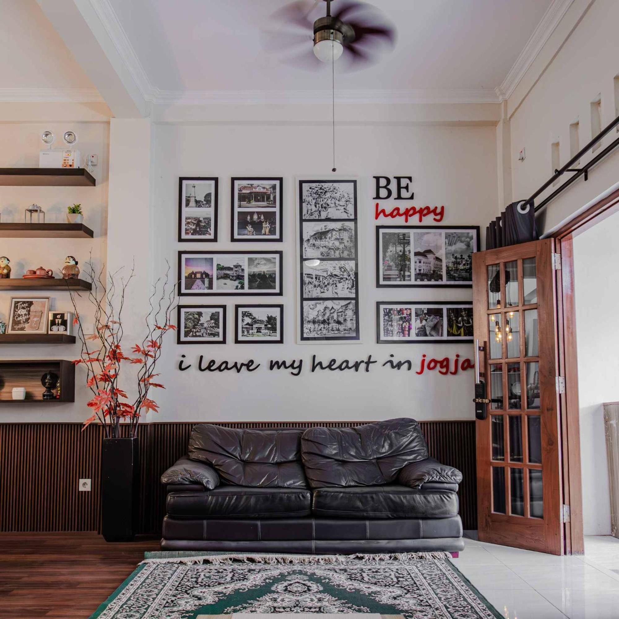 Inez Homestay 요그야카르타 외부 사진